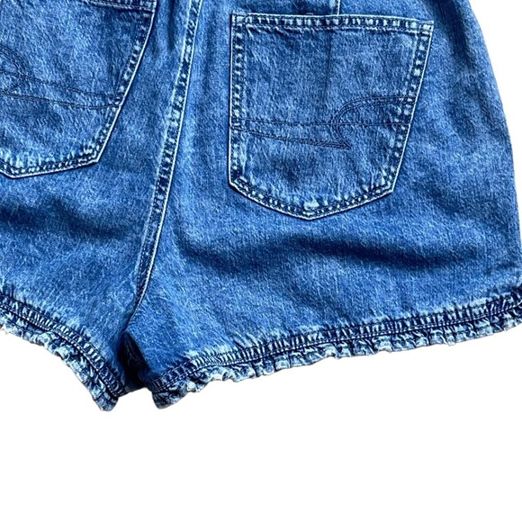 American Eagle Women’s Blue Denim Mom Shorts Super  High Rise Size 4 Ruffle - Picture 6 of 9
